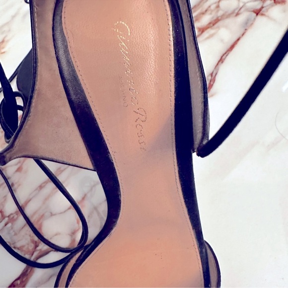 Gianvito Rossi Elegant Black Stiletto Heels 39 - Picture 4 of 16
